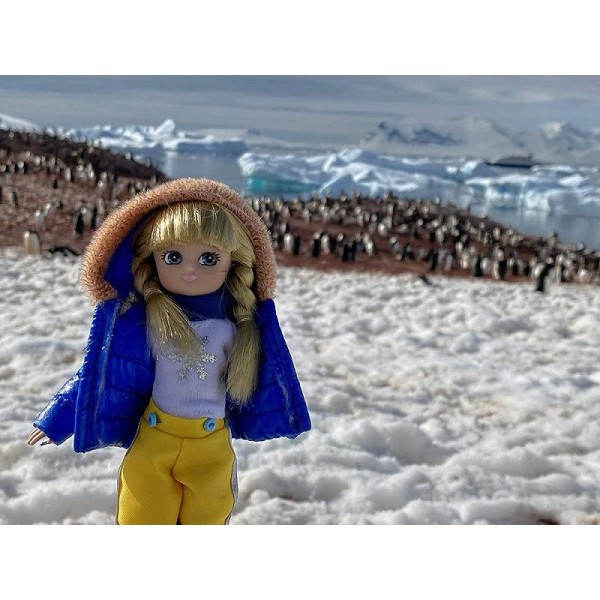 Lottie lalka Oliwia narciarka w stroju zimowym